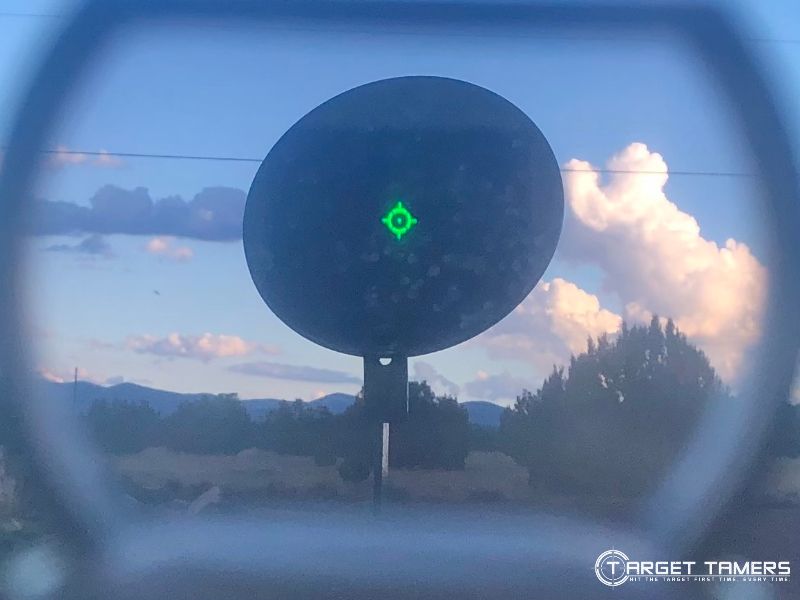 Green circle crosshair and dot reticle