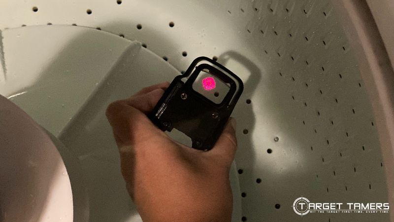 Waterproof testing - Looking at reticle through EXPS3 under water