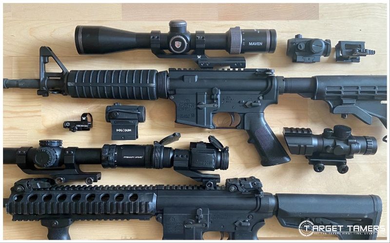 Various scopes and red dots with right mounts for AR15